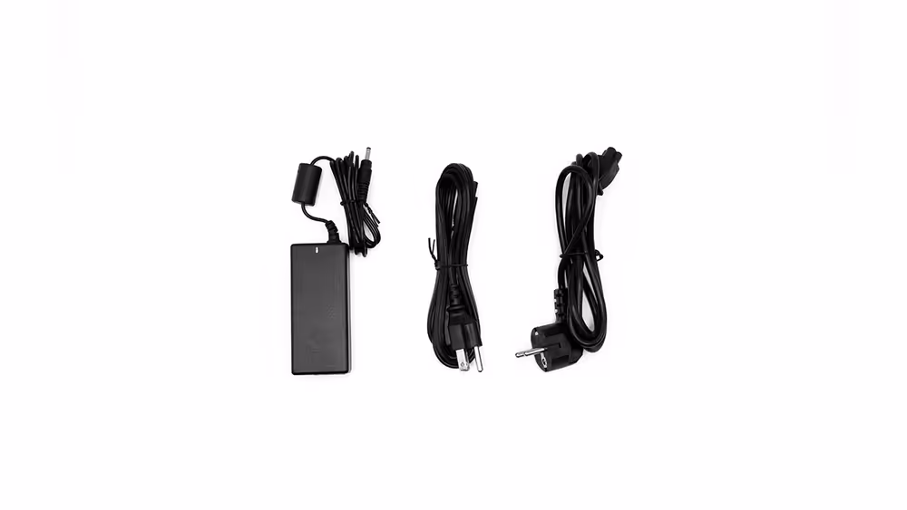 NX6-1025_3 Nordalp X6 Pro Two-slot Battery Charger, NX6-1025, X6 Pro battery charger, X6 Pro dual charger, polnilnik baterij X6 Pro, two-slot charger, dual battery charger, rugged battery charger, charger za X6 Pro baterije, Nordalp dodatki, Nordalp X6 Pro accessories, industrijski polnilnik, enterprise battery charger, charger s fiksno montažo, charger z EU kablom, charger z US kablom, polnilnik za skladišče, polnilnik za logistiko, robusten battery charger, polnilnik za industrijsko uporabo, compact dual charger, professional battery charger, X6 Pro spare battery charger, field battery charger, dual-slot rugged charger, Nordalp charging accessory, polnilnik z dvema režama, fixed mount charger, X6 Pro energy solution, mobilni battery charger, tablica battery charger