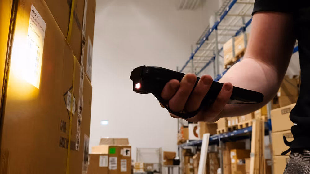 NX6V2EXP-BC_2 NX6V2EXPBC, NX6V2EXP BC, NX6V2EXP_BC, Kompatibilnost, Nordalp X6 Pro Barcode Scanner Expansion, NX6V2EXP-BC, X6 Pro barcode scanner, X6 Pro 2D imager, Nordalp barcode scanner, ročni čitalec črtnih kod, tablični čitalec črtnih kod, 2D imager modul, plug-and-play barcode scanner, barcode expansion module, X6 Pro accessory, Nordalp X6 Pro dodatki, čitalec črtnih kod za skladišče, čitalec črtnih kod za logistiko, robusten barcode scanner, integriran barcode scanner, čitalec črtnih kod za Android tablico, čitalec QR kod, čitalec 1D kod, čitalec 2D kod, mobilni barcode scanner, industrijski čitalec črtnih kod, barcode scanning solution, barcode scanner za trgovino, čitalec črtnih kod za gradbišče, Nordalp SDK barcode, Nordalp demo app barcode, ročni barcode čitalec, modularni barcode čitalec, barcode scanner z imagerjem, enostaven priklop barcode scanner, pogo pin interface barcode, accessory for Nordalp X6 Pro, barcode scanner za tablico, hitri čitalec črtnih kod, zanesljiv barcode scanner, profesionalni barcode scanner, mobilni terminal barcode, Android barcode scanner accessory, razširitev X6 Pro, Nordalp scanner module, barcode solution za podjetja, barcode scanner za inventuro, čitalec črtnih kod za skladiščno poslovanje, čitalec črtnih kod z ročnim trakom, robustna rešitev za skeniranje, Nordalp expansion module, barcode scanning hardware, enterprise barcode scanner, Nordalp knowledge base SDK